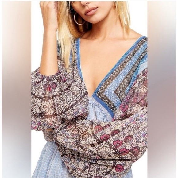Free People Medium Top Flowy Aliya Long Slv Print Blue Metallic Gold Boho Hippie - Picture 3 of 16
